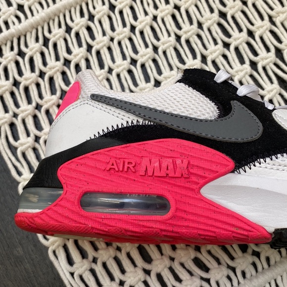 Nike Air Max, women’s, 7.5, used, worn a couple times, no box - Picture 3 of 7
